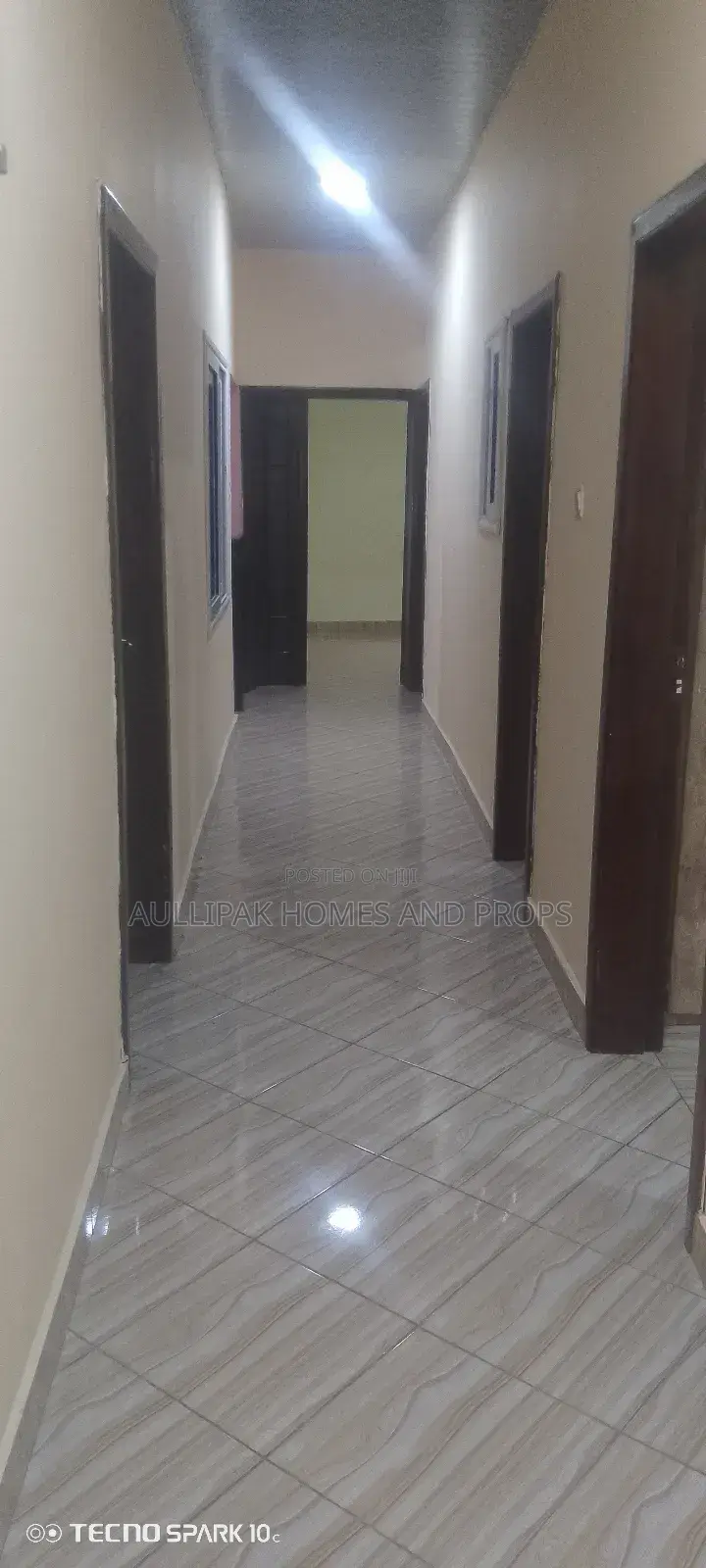 2bdrm Apartment in Lakeside Comm. 6, Little Roses Area for rent