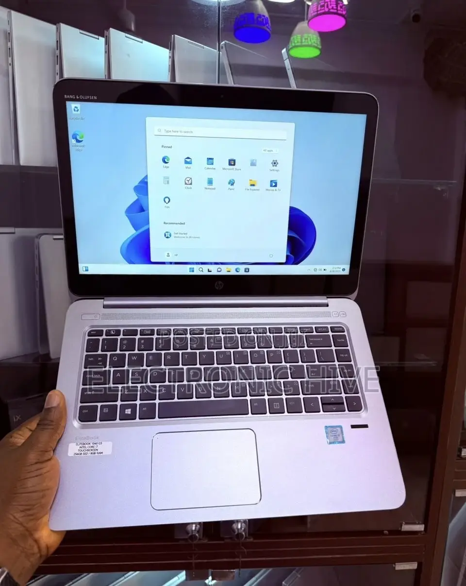 Laptop HP EliteBook Folio 1040 G3 8GB Intel Core I7 SSD 256GB