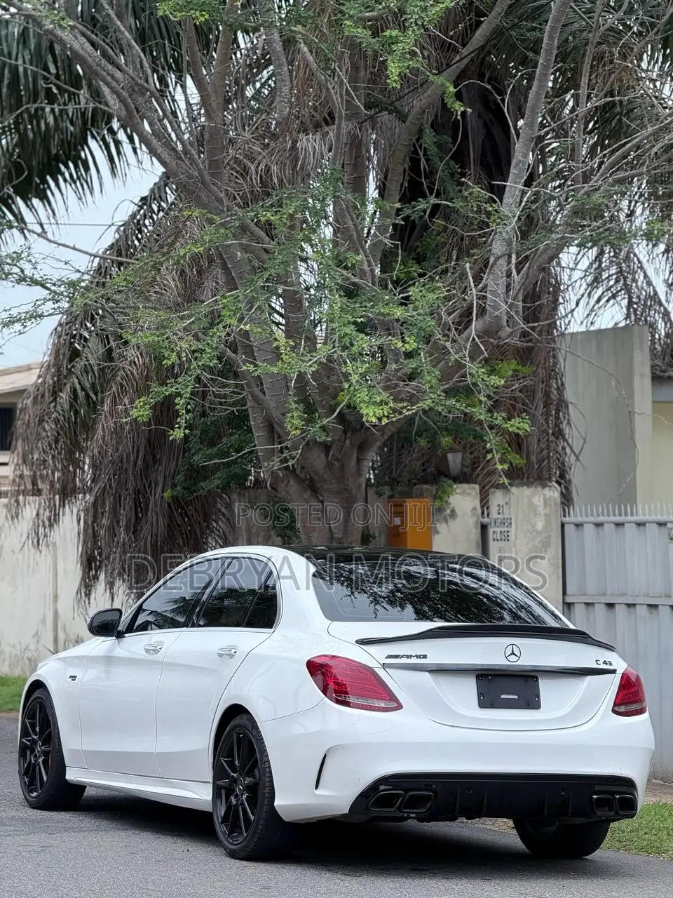 Mercedes-Benz C43 4Matic Sedan AWD (3.0L V6 9AM) 2017 White
