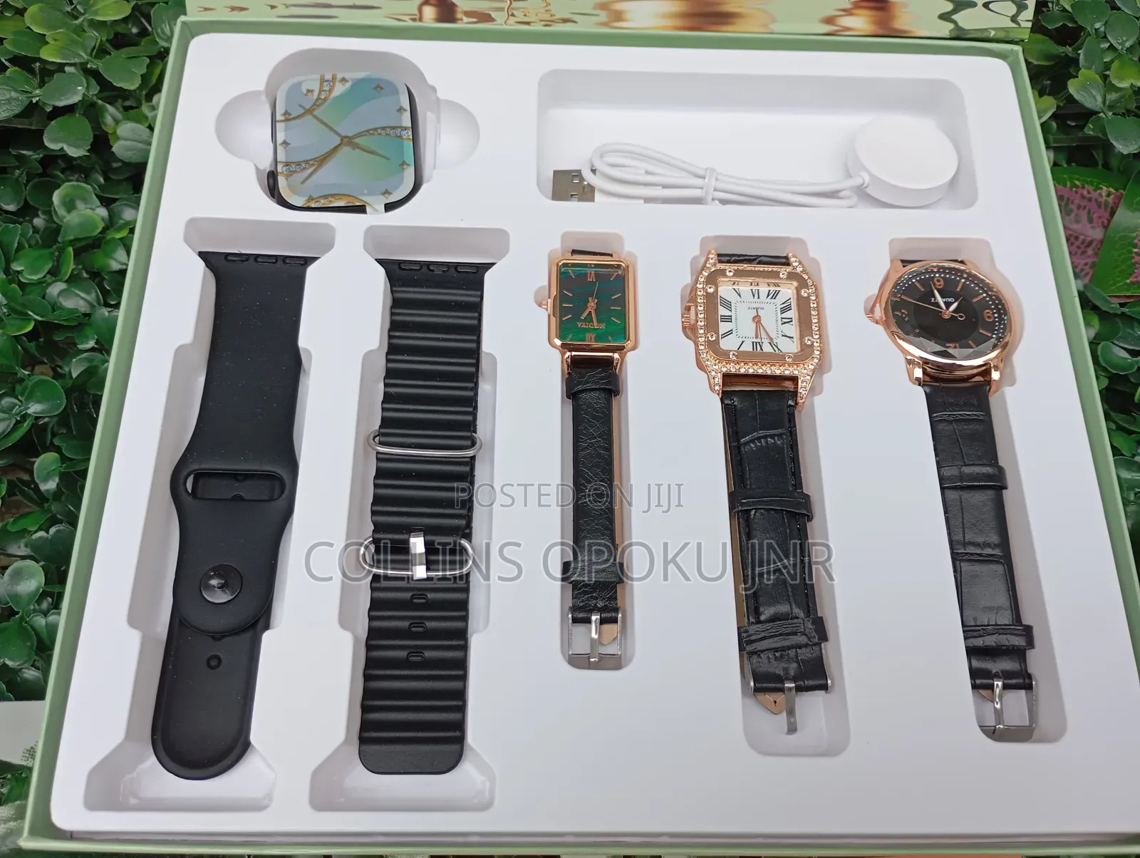 I-530 Mini 4-in-1 Smart Watch 2 Straps With 3 Quartz Watches - Black