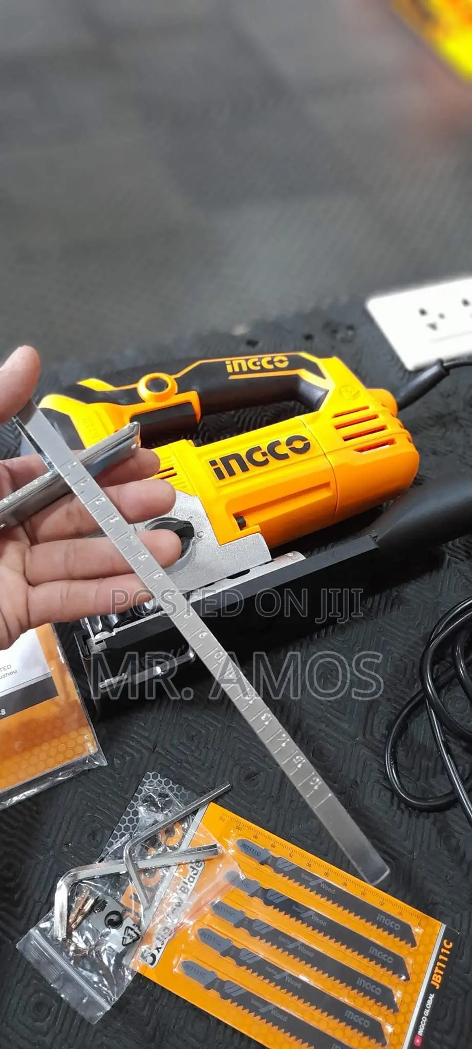 800 Watts Jig Saw With 4-Step Pendulum Function + 5pcs Blades -Js80068