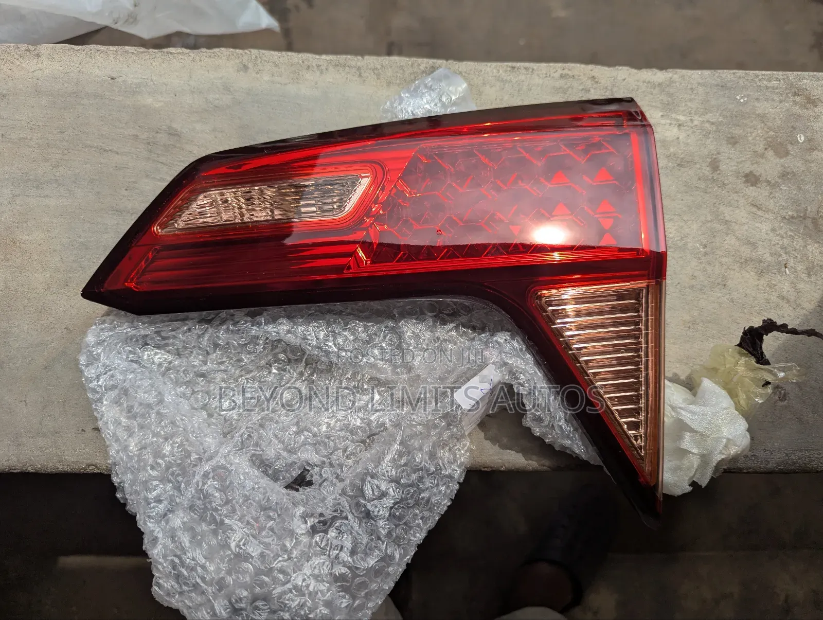Honda HRV Hr-v 2015,2016,2017,2018,Tail Light/ Taillight