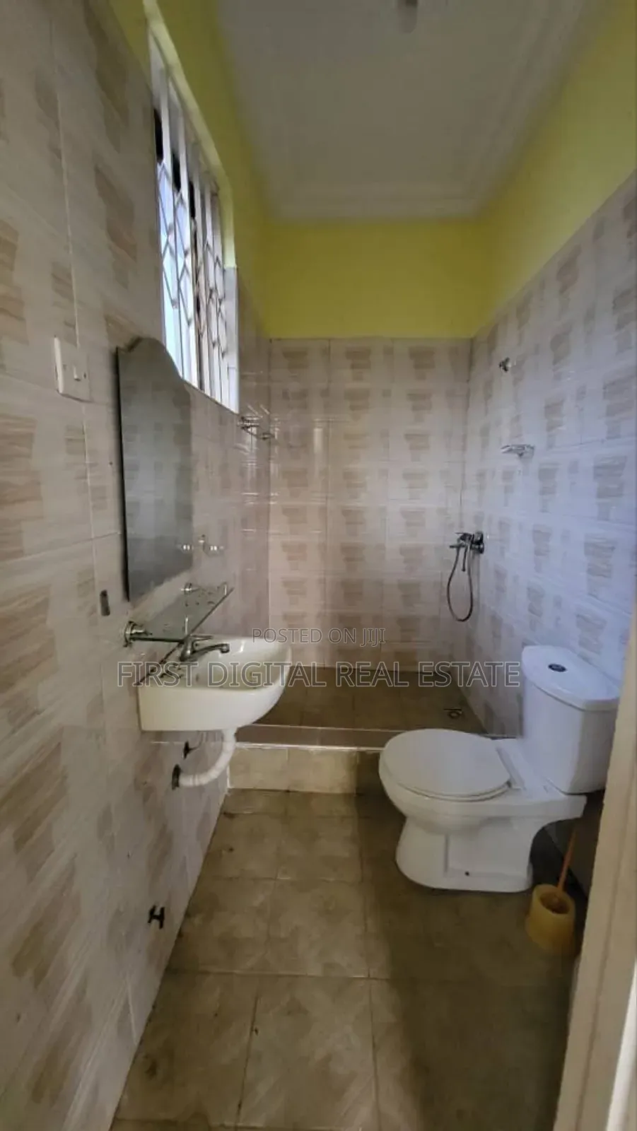 2 Bedroom Self Compound for Rent at Redtop