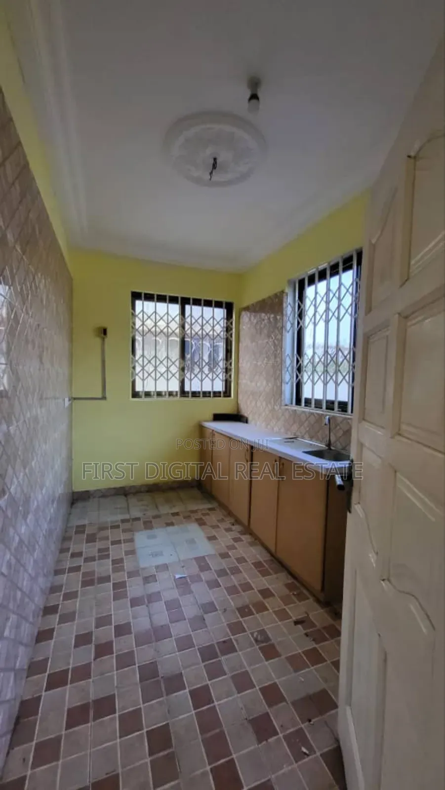 2 Bedroom Self Compound for Rent at Redtop