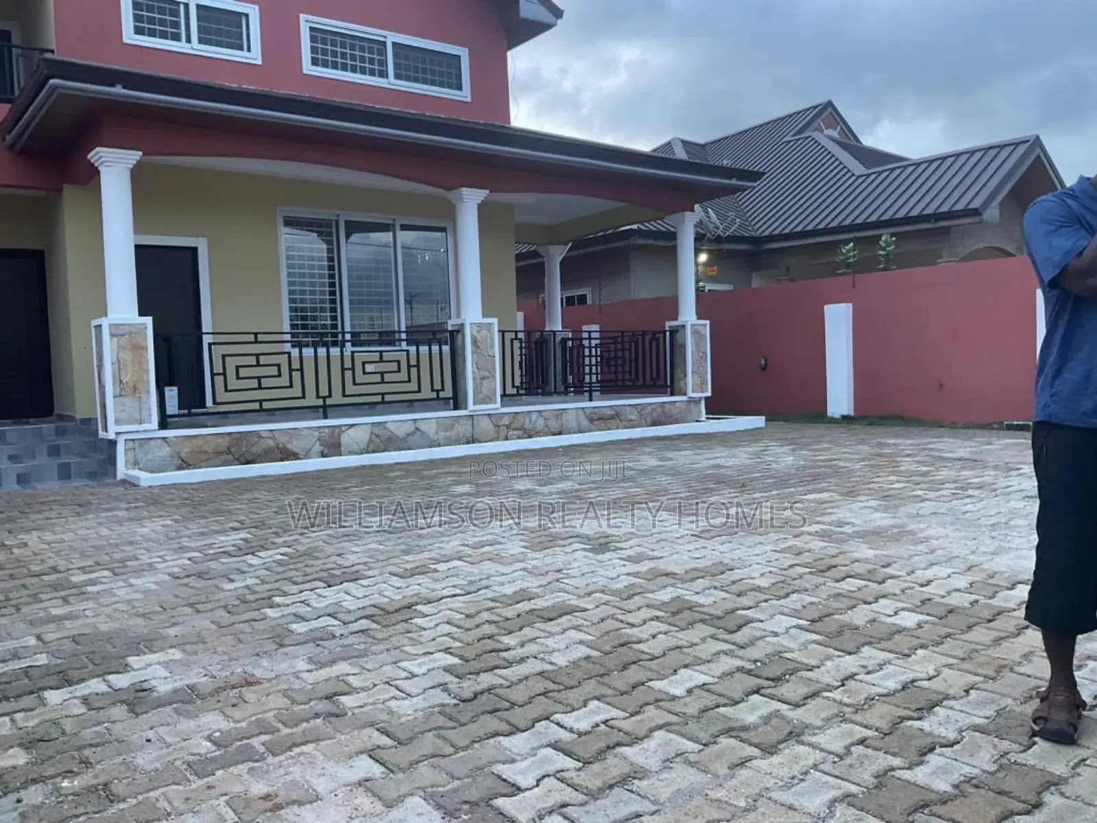 4bdrm House in Oyarifa Teiman, for sale