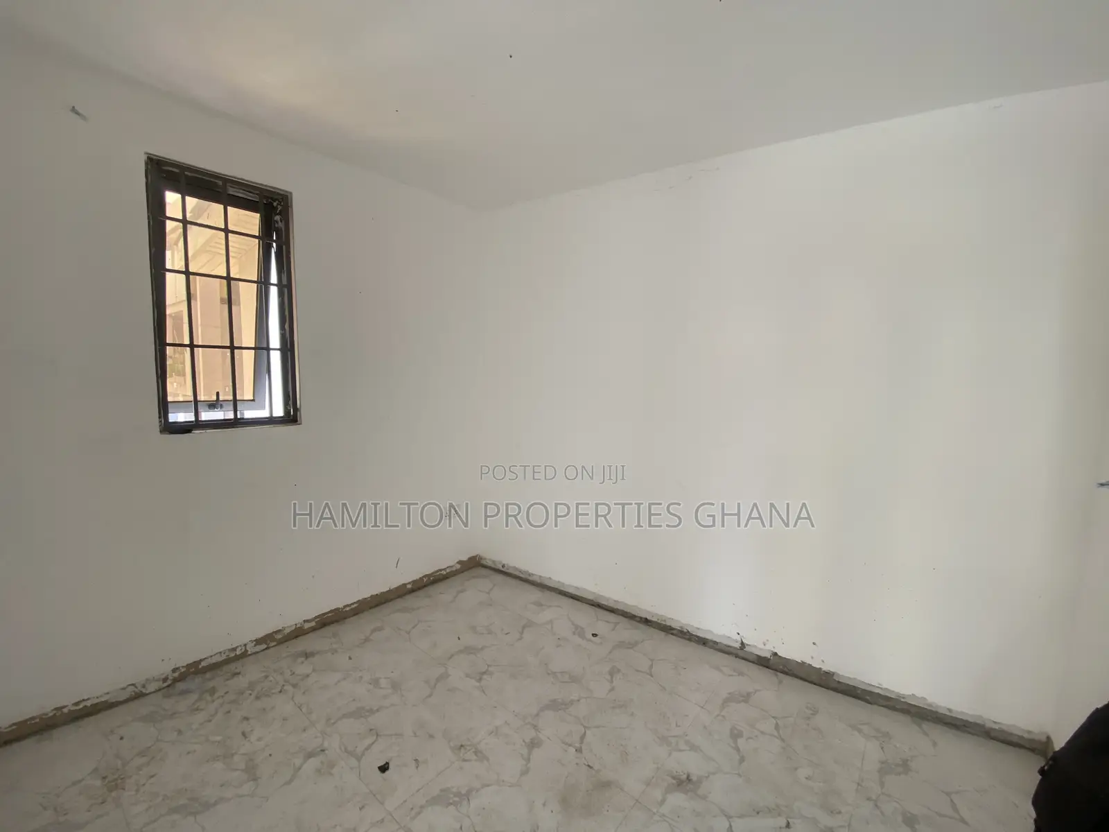Office Unit With Washroom in Main East Legon