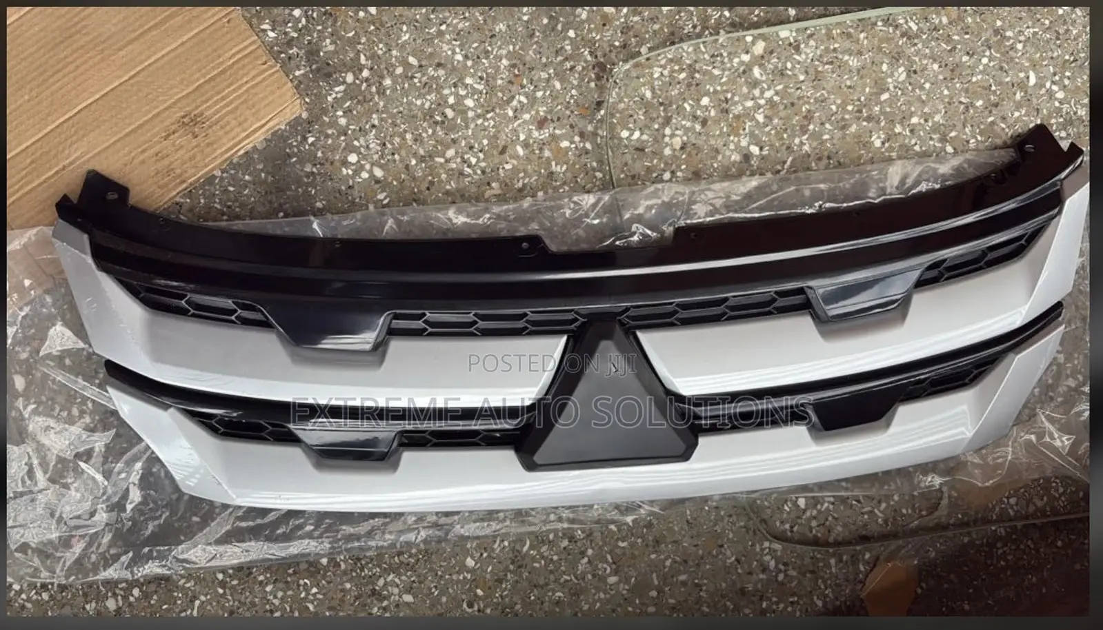 Asx 2020 Top Grille Available
