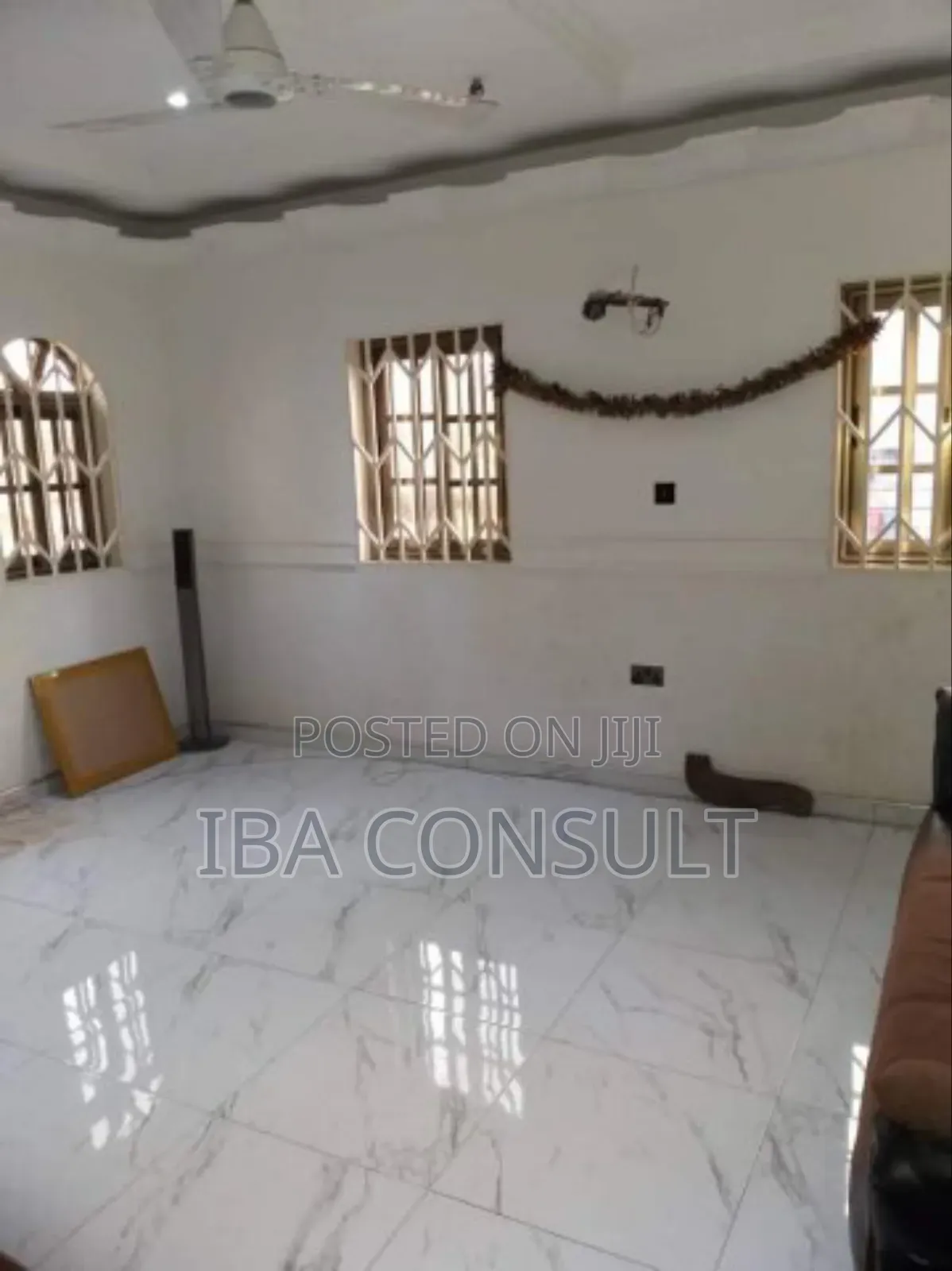8bdrm Apartment in Kwabenya, Accra Metropolitan for sale