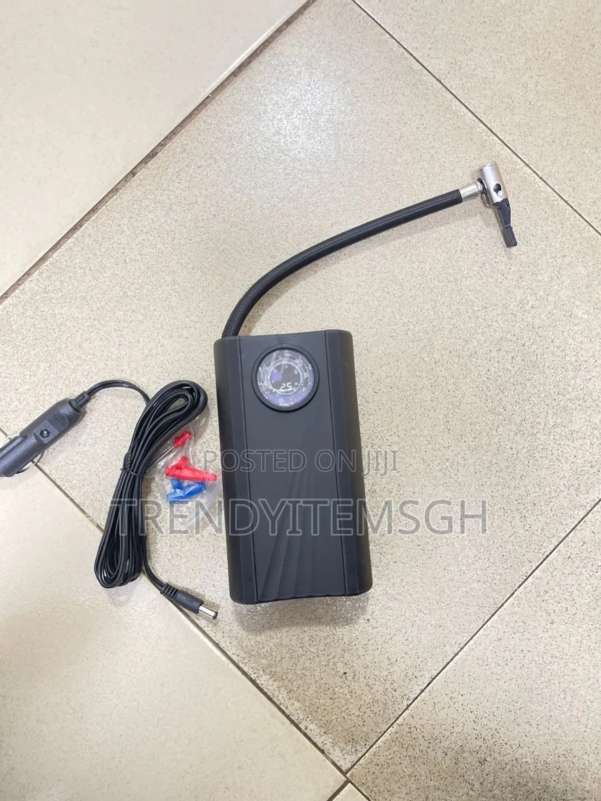 Portable 12v Car Tire Inflation Air Compressor Pump With Digital Guage