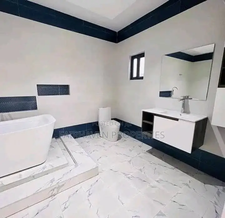 4bdrm House in Fairhaven Properties, East Legon for sale