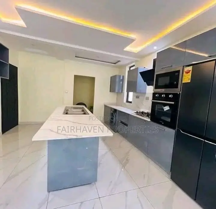4bdrm House in Fairhaven Properties, East Legon for sale