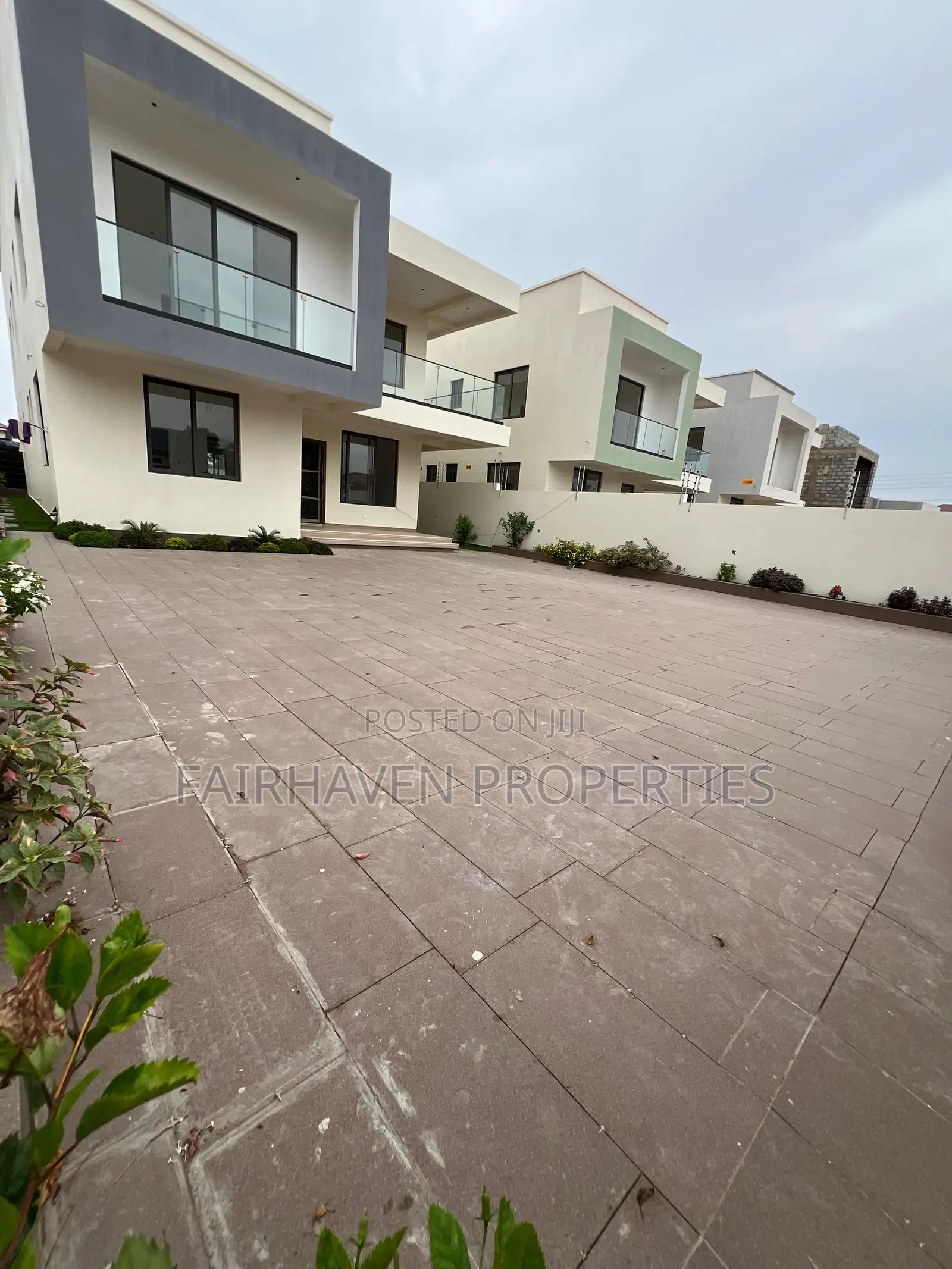 4bdrm House in Fairhaven Properties, East Legon for sale