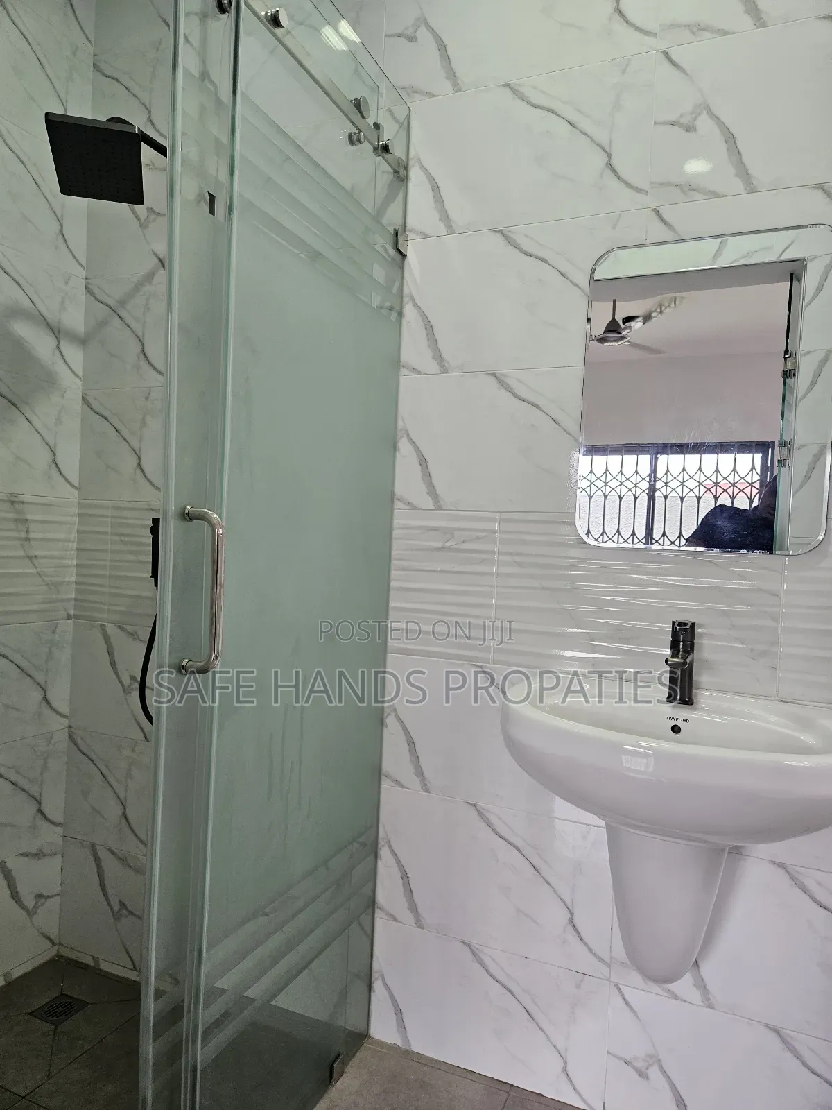 4bdrm House in Oyarifa, Accra Metropolitan for sale