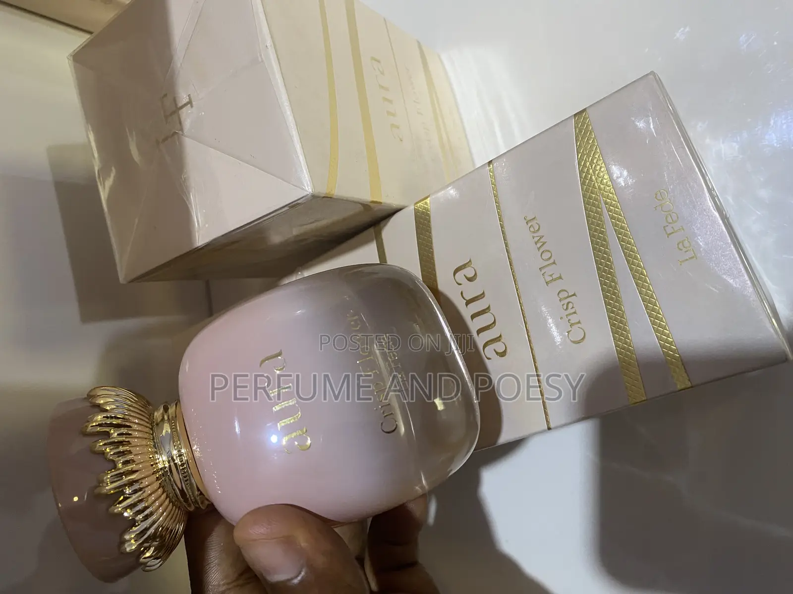 Aura Perfume Crisp Flower