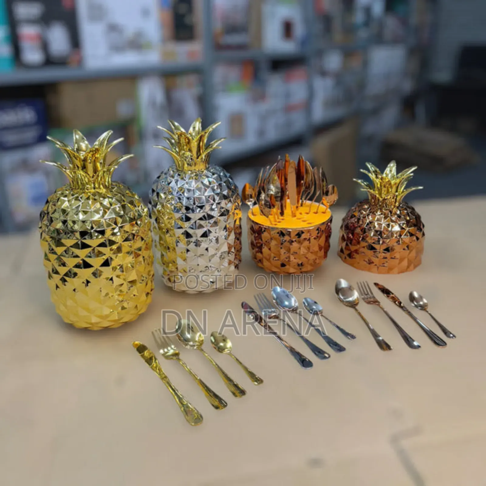 Pineapple 24 Piece Cutlery Set