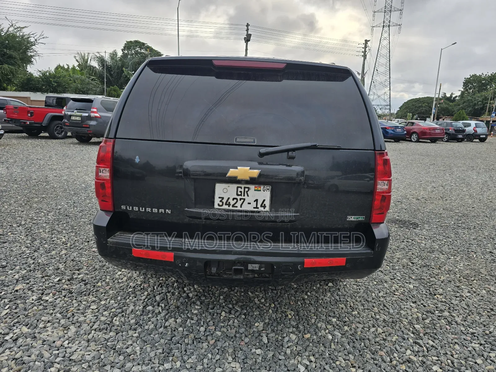 Chevrolet Suburban LS 2500 2012 Black