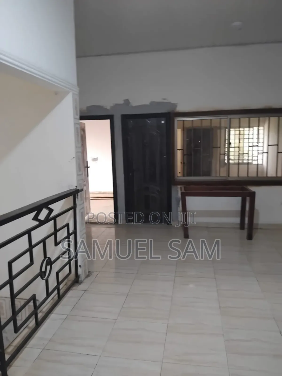 10bdrm House in Tema Ccommunity 6 for rent