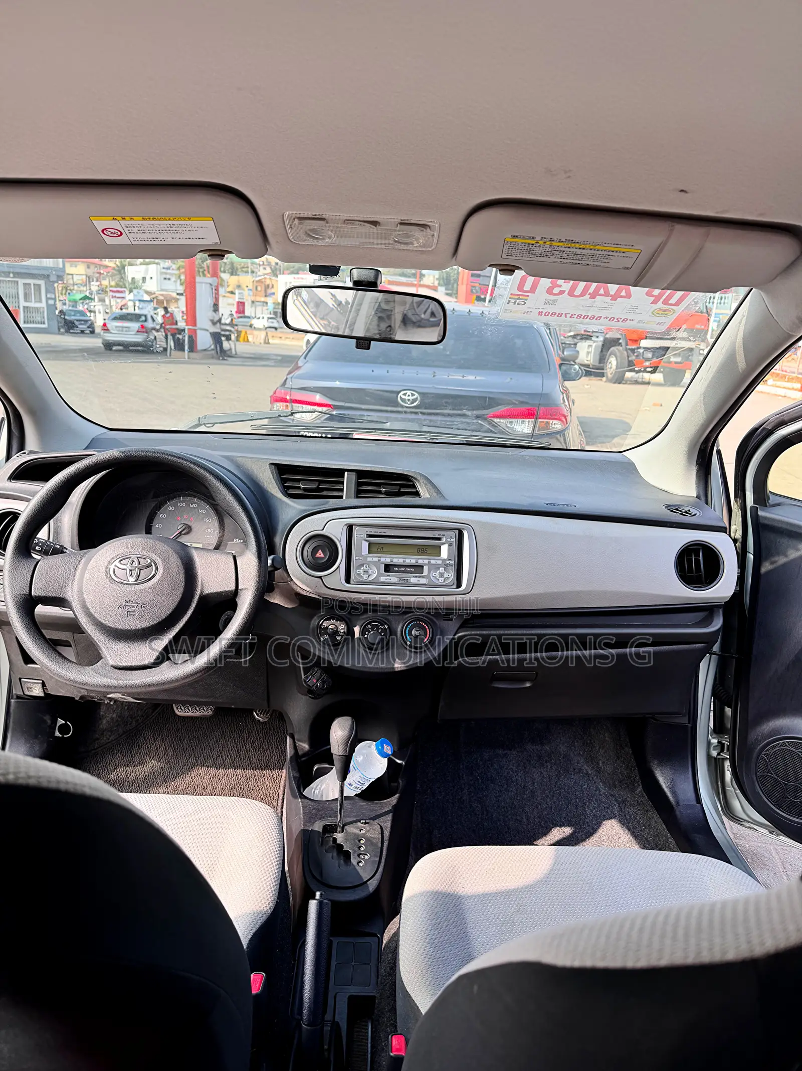 Toyota Vitz 1.5 FWD 5dr 2012 White