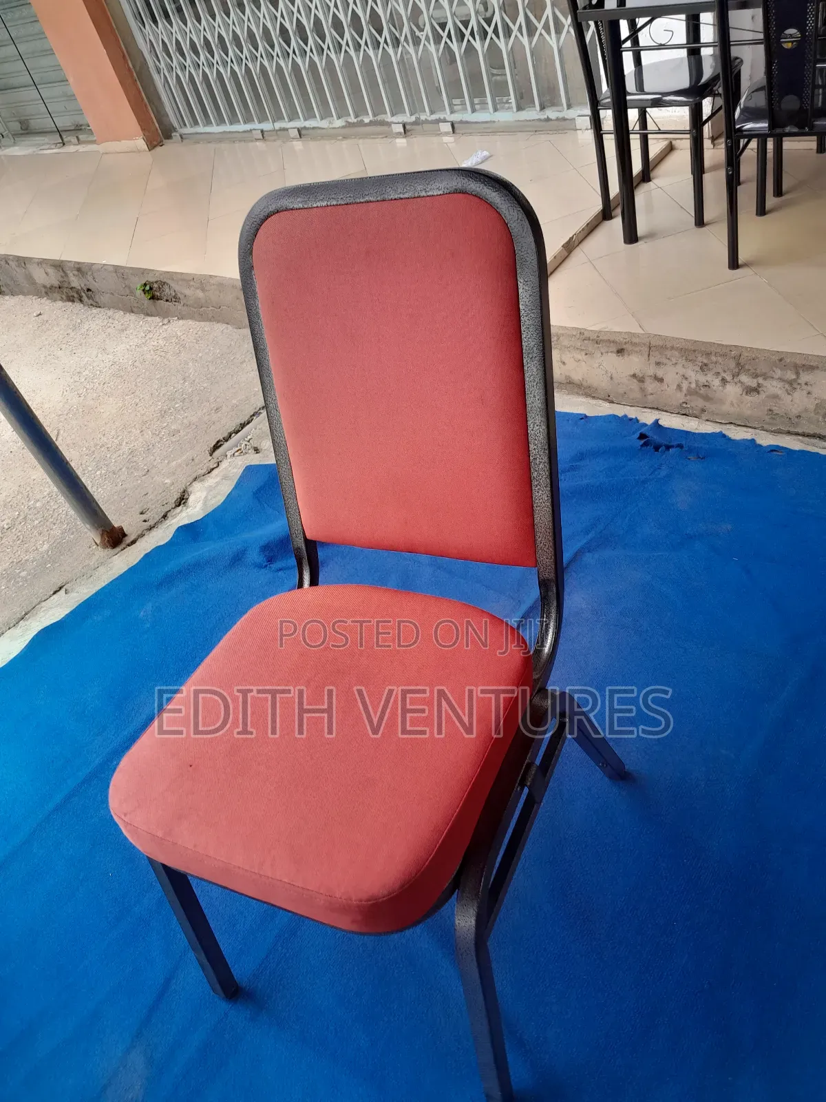 Dwellers Chair