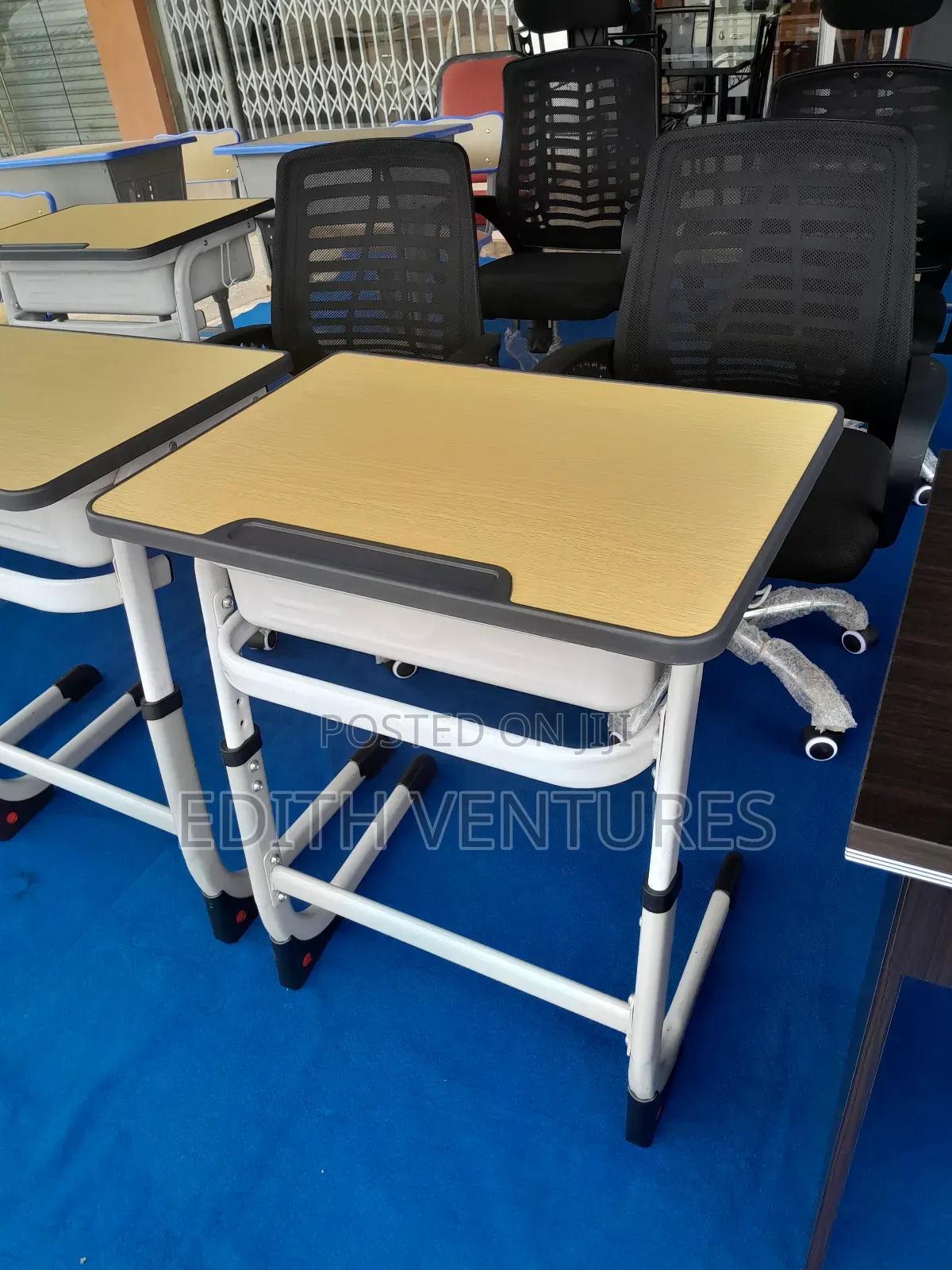 Learning Centre Desk