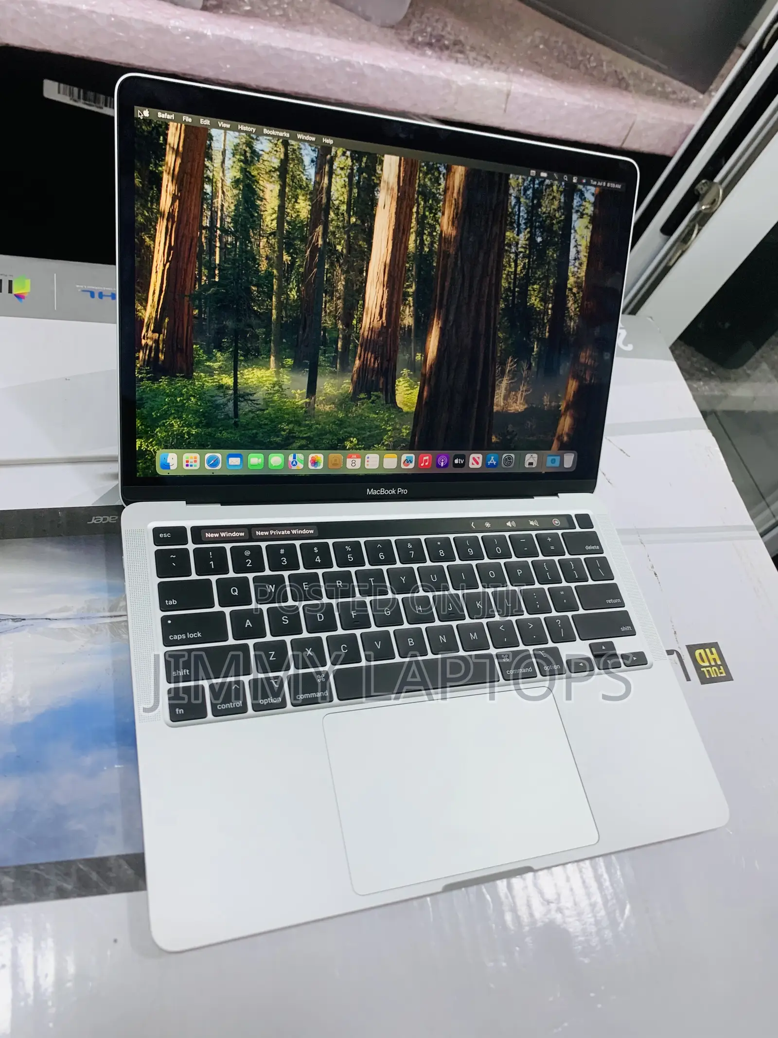 Laptop Apple MacBook Pro 2020 16GB Intel Core I5 SSD 512GB