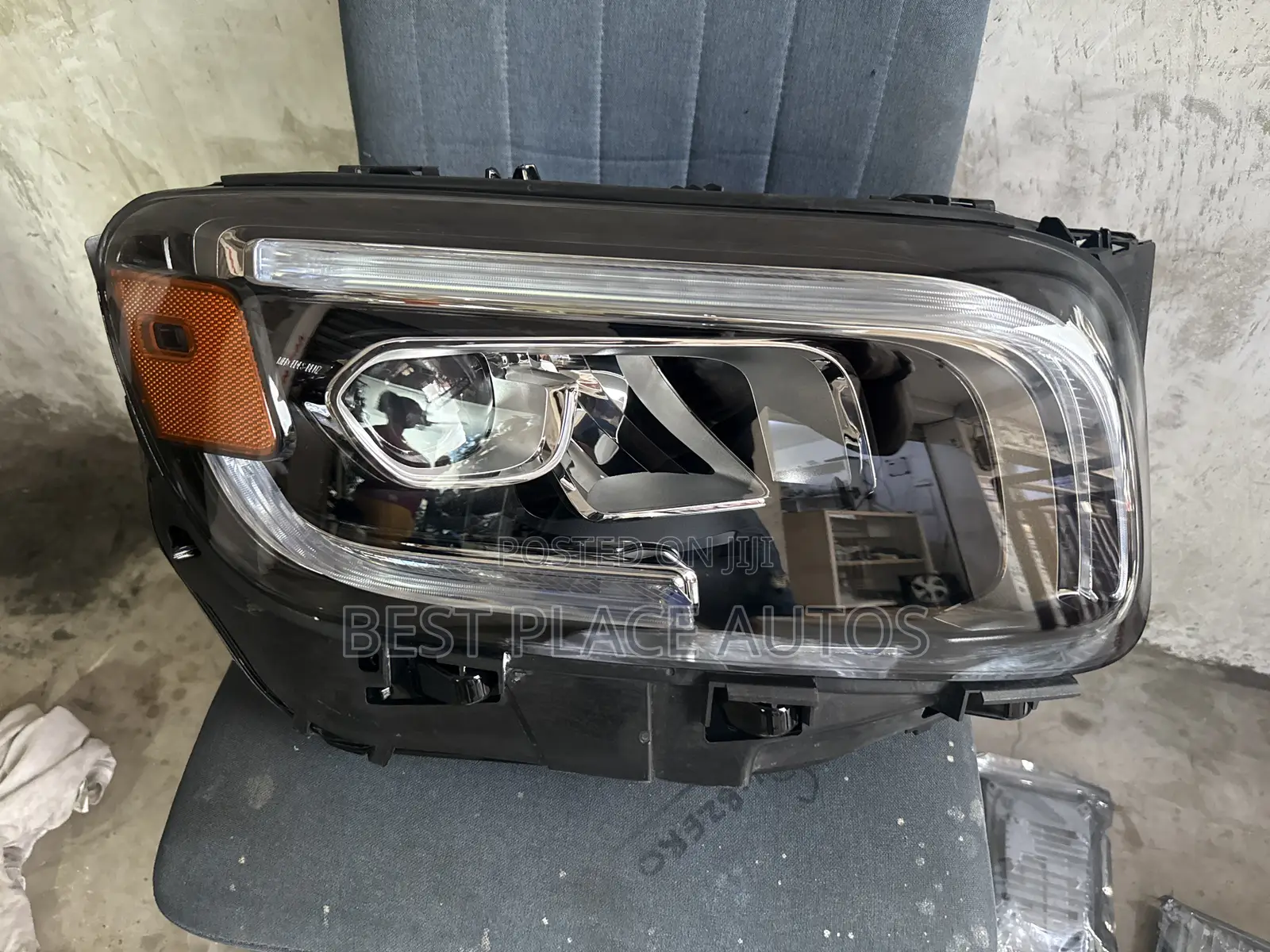 Mercedes Benz Glb 250 Headlight