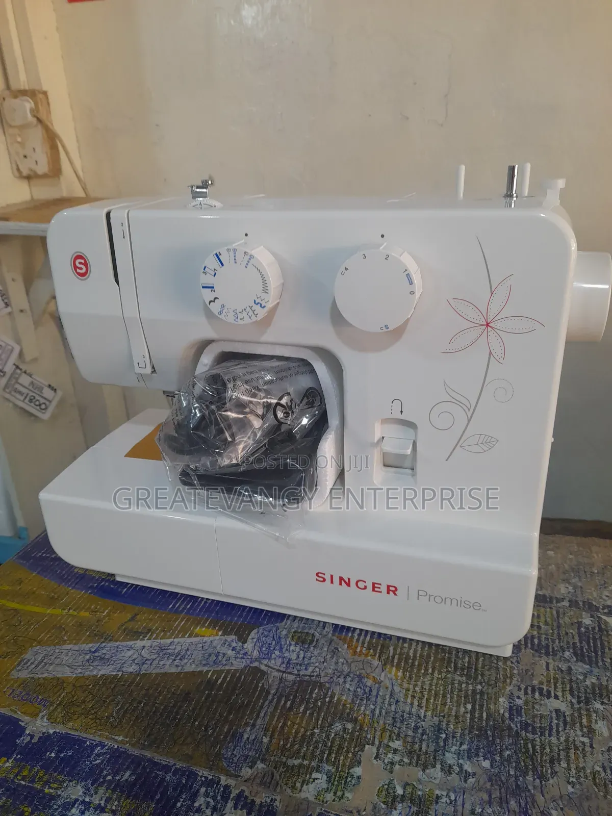 Brandnew Singer Electric Sewing Machine