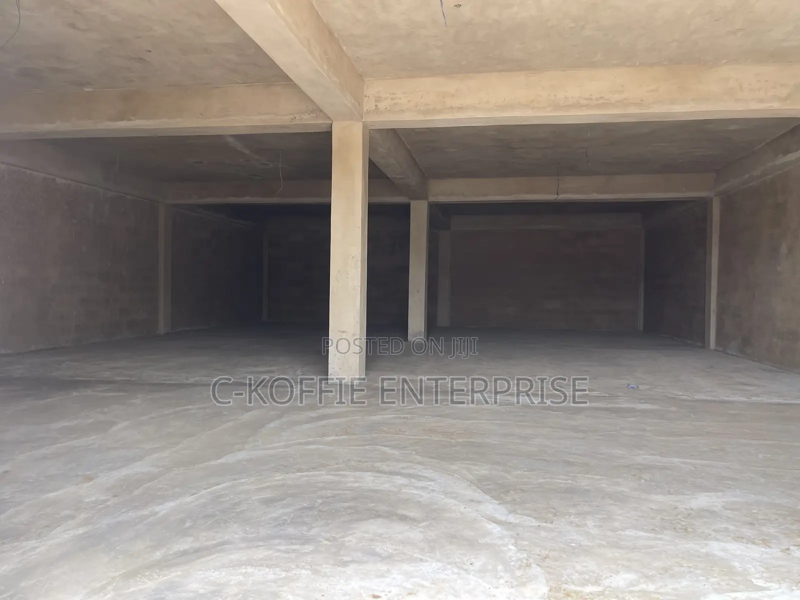 250 SQM Warehouse at Avenor for Rent
