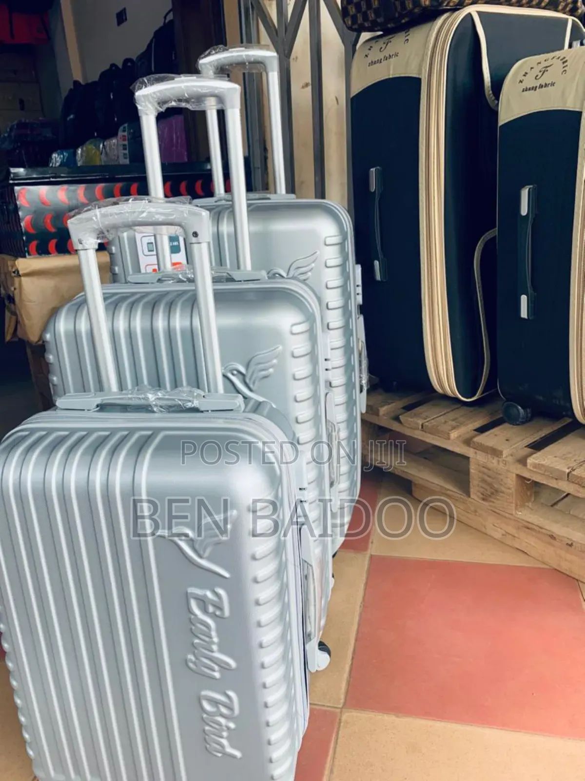 Traveling Bags 3in1 (Sleek Beautiful for All Purposes)