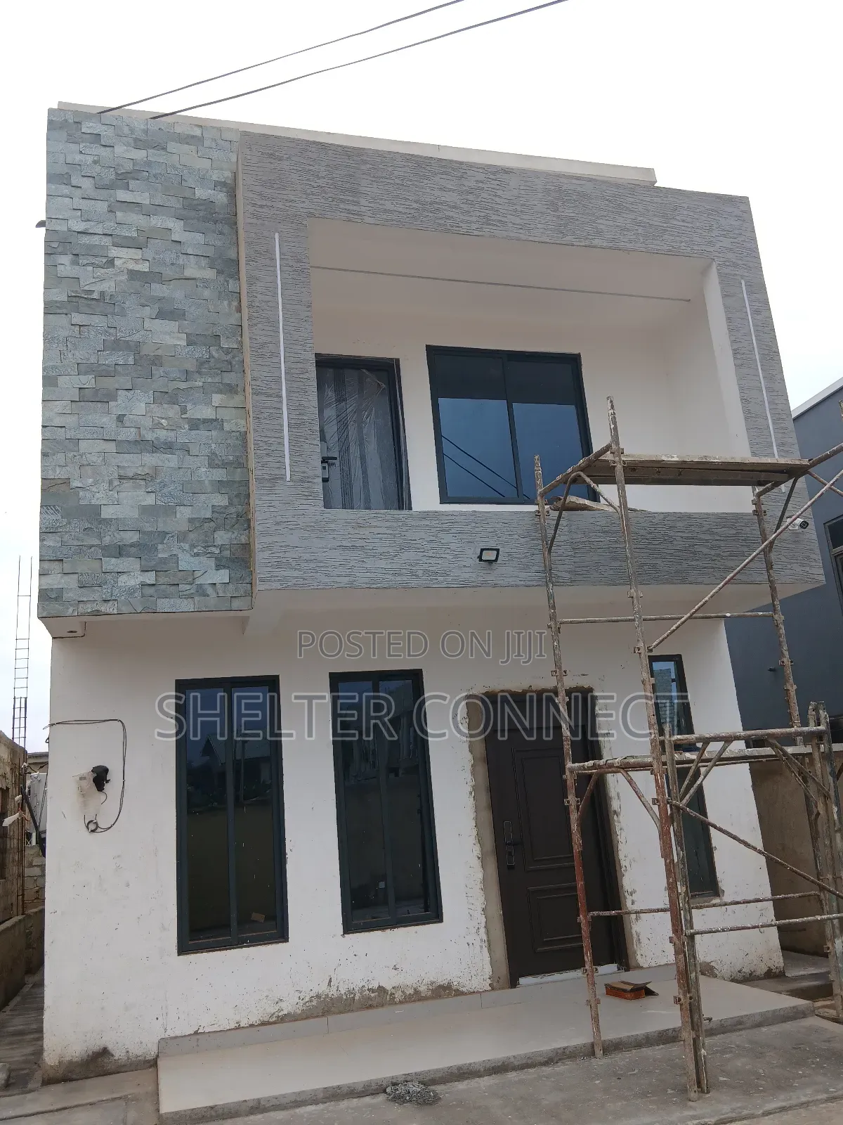 3bdrm Duplex in Pantang, Adenta for sale