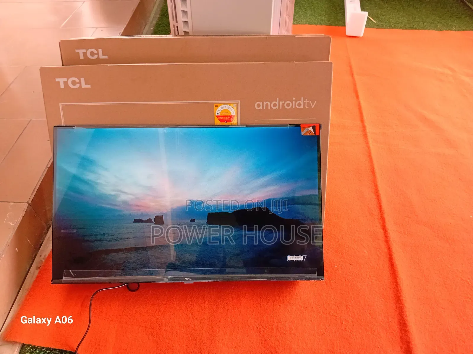 Lux View TCL 32inches Led Tv Cool TCL Led Hd 32inches Tv Cool