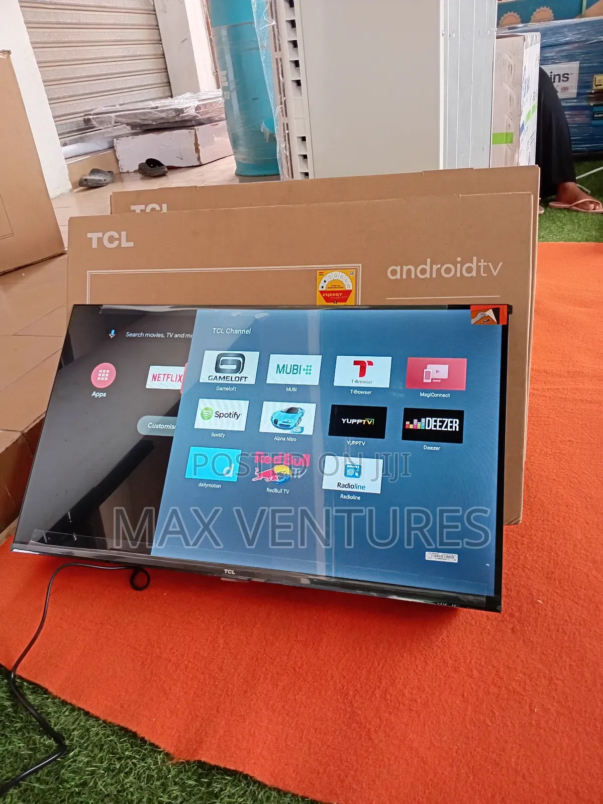 TCL 32" Tv Smart Frameless Android