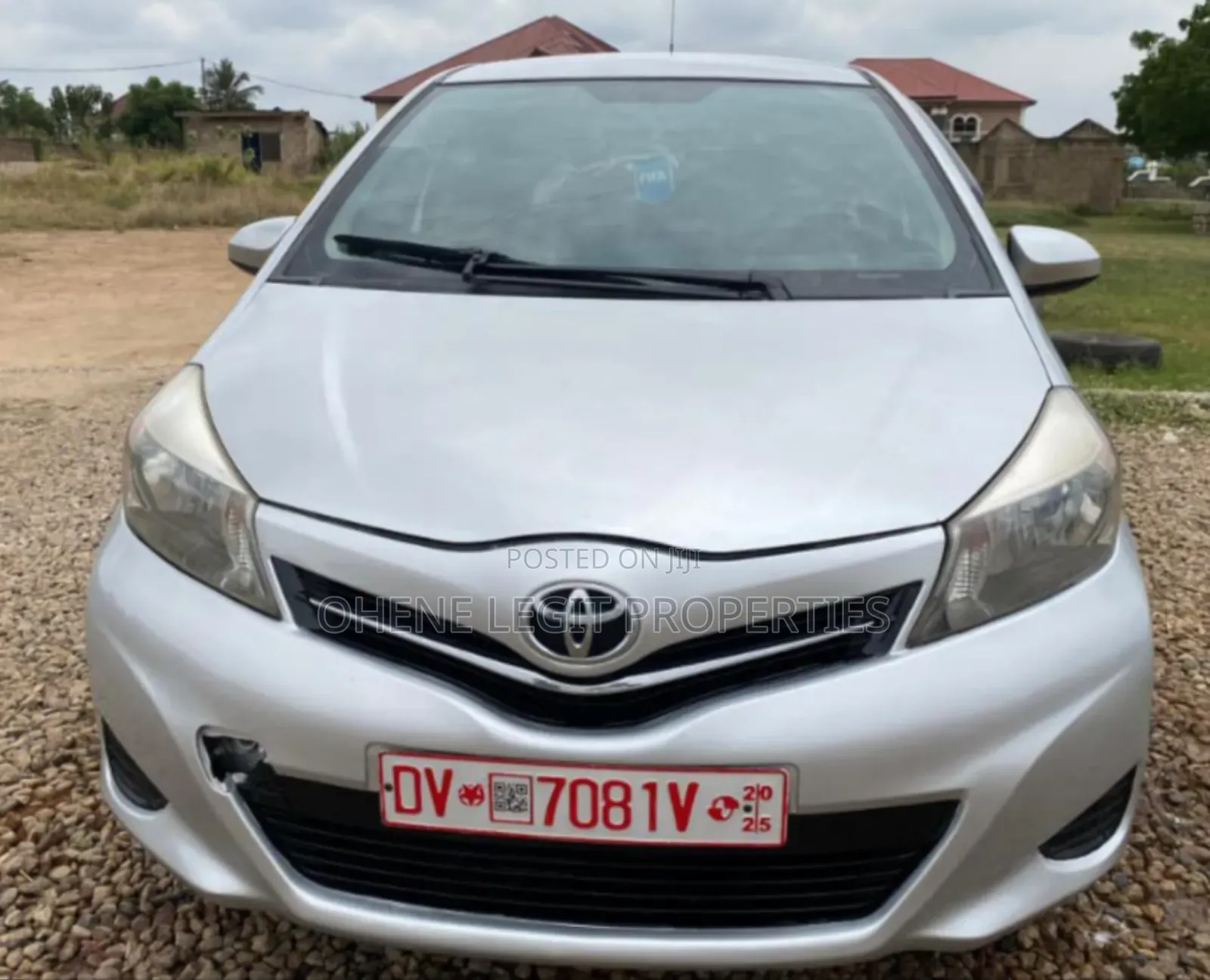 Toyota Yaris 2012 Silver