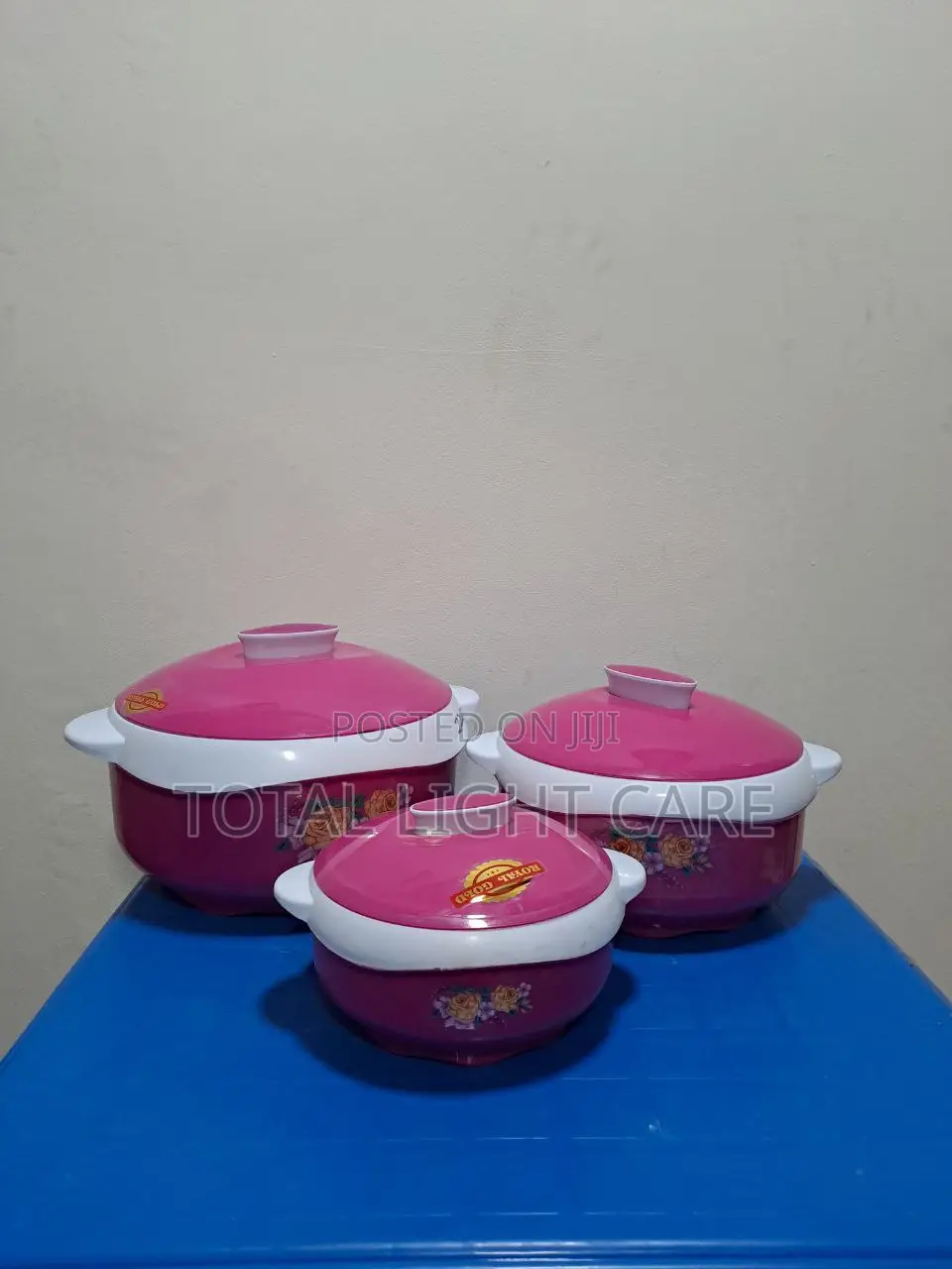 Three Piece Eskimo Royal Gold Casserole