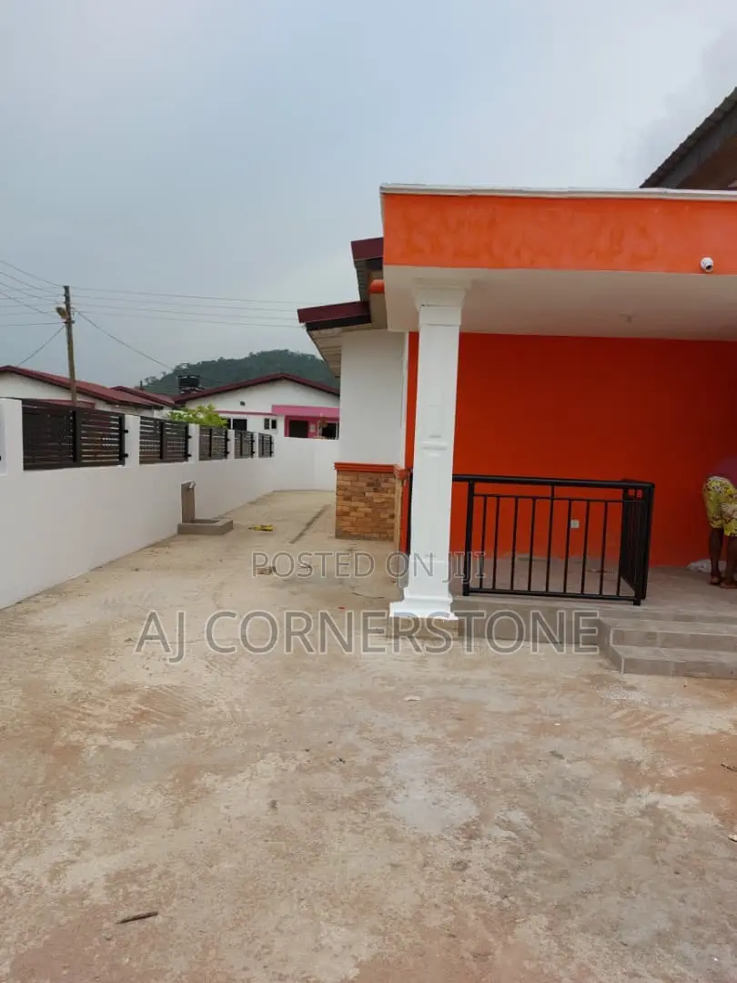 3bdrm House in Amasaman for rent