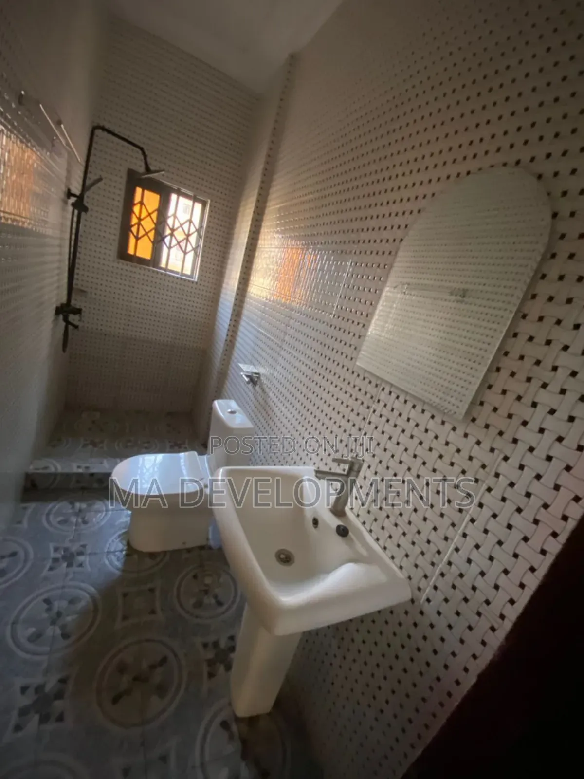 2bdrm Apartment in Madev Realty, Ofankor for rent