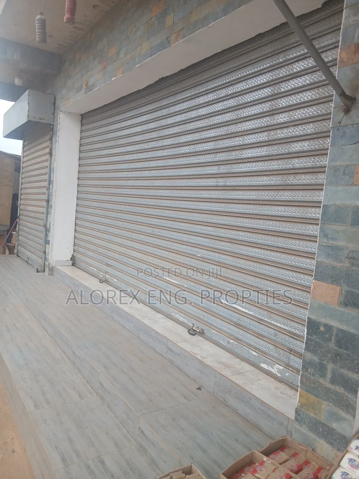 Shop for Rent at Teiman