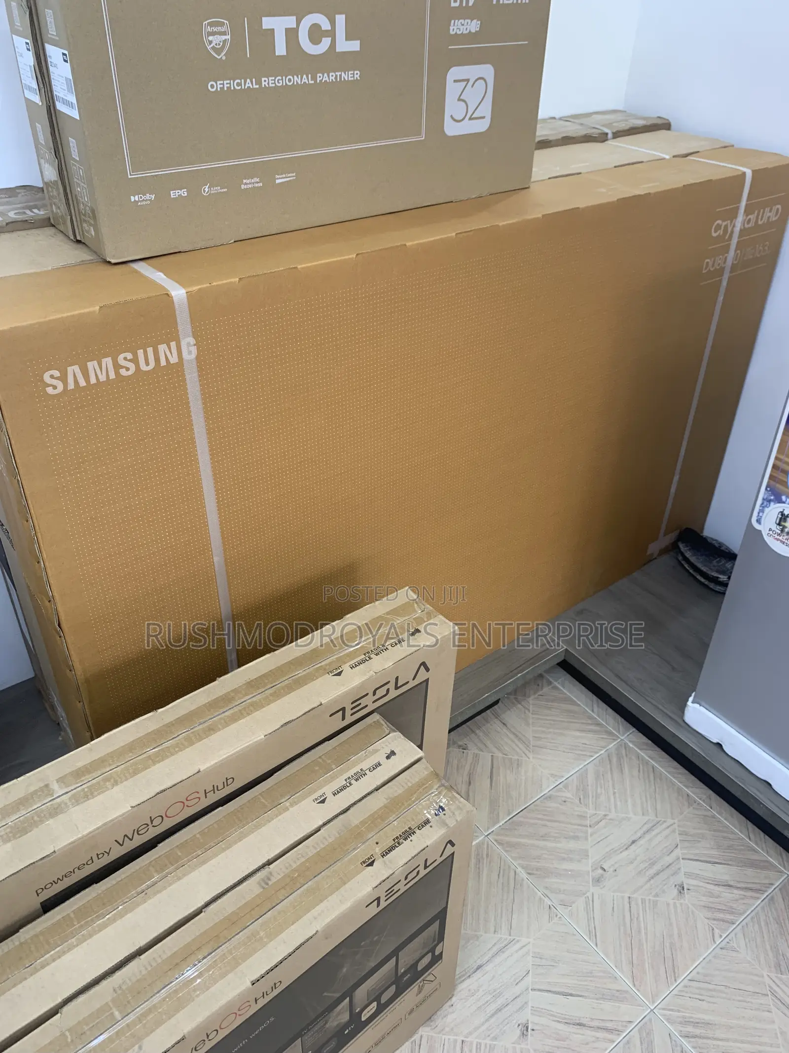 Samsung 65" Du8000 Smart Tv With Elegant Upscaling