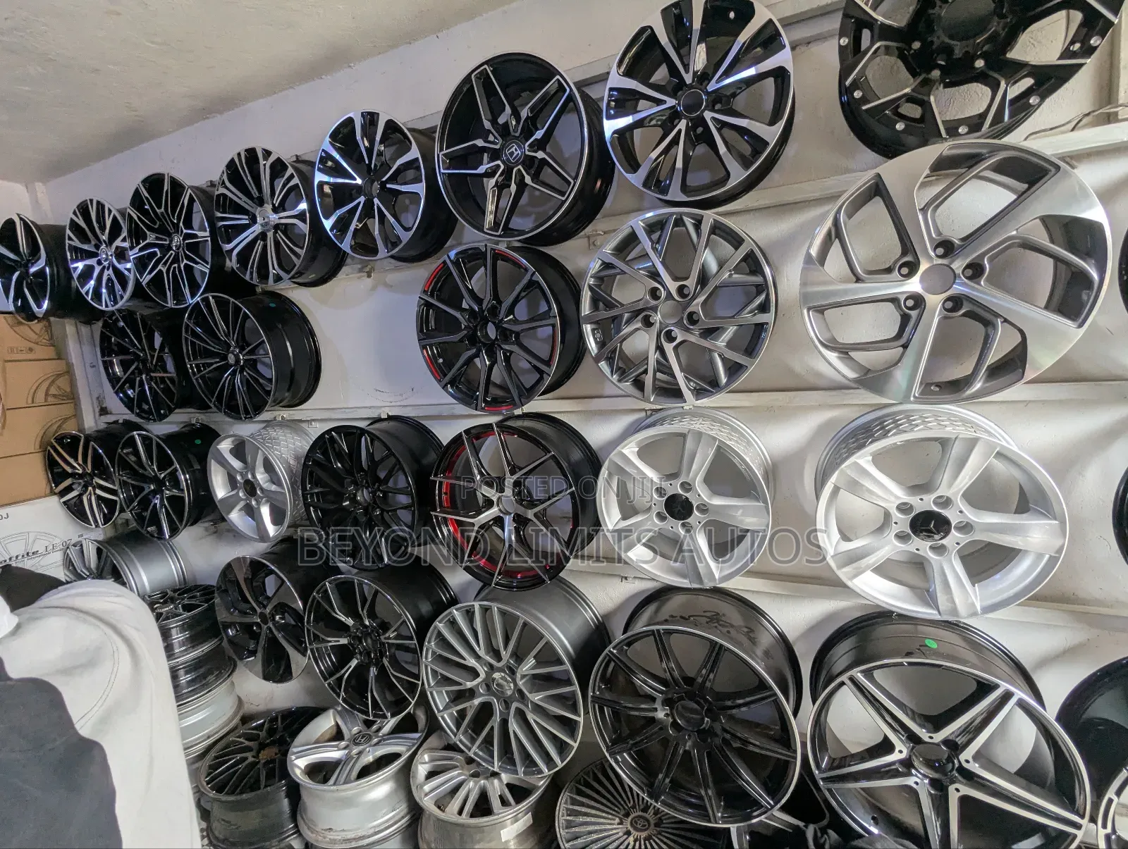 All Kinds of Cars Designer Alloy Wheel Available