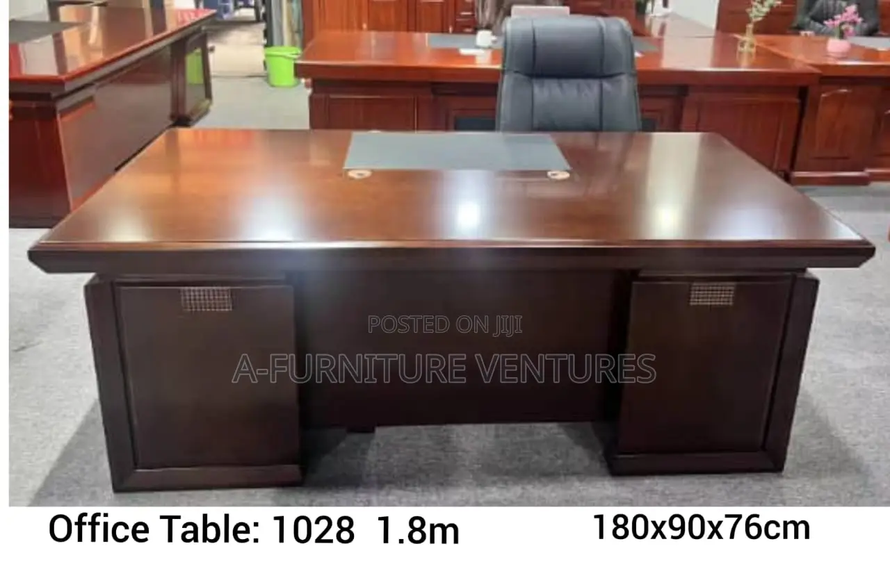 Executive Office Table 1.8 (180 X 90 X 76cm)