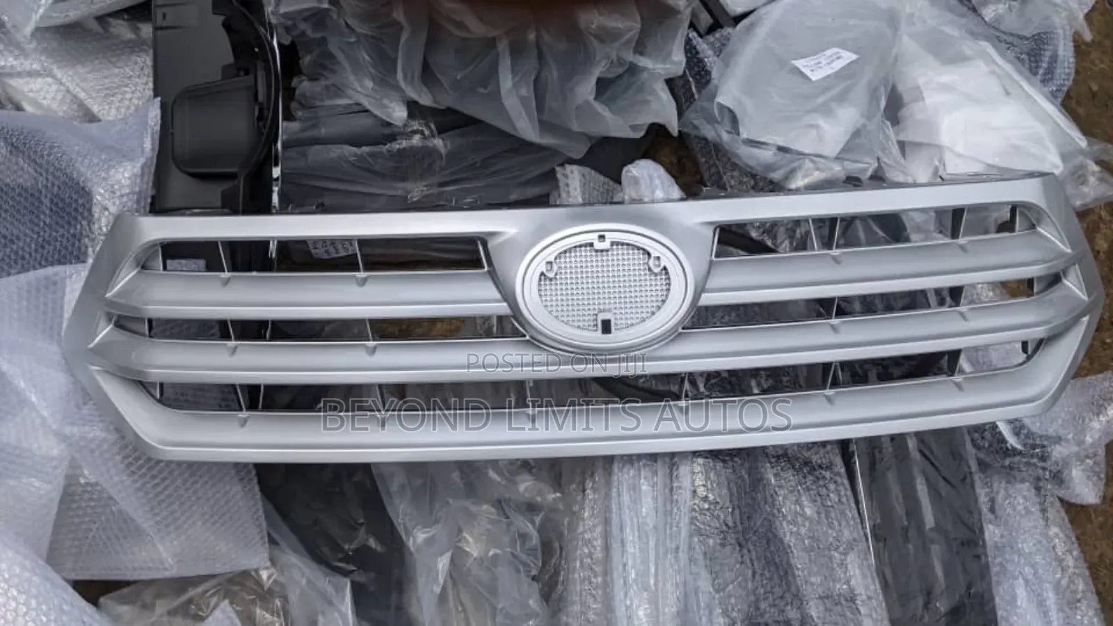 Toyota Highlander 2011,2012,2013 Top Grille/Front Grille/Shell