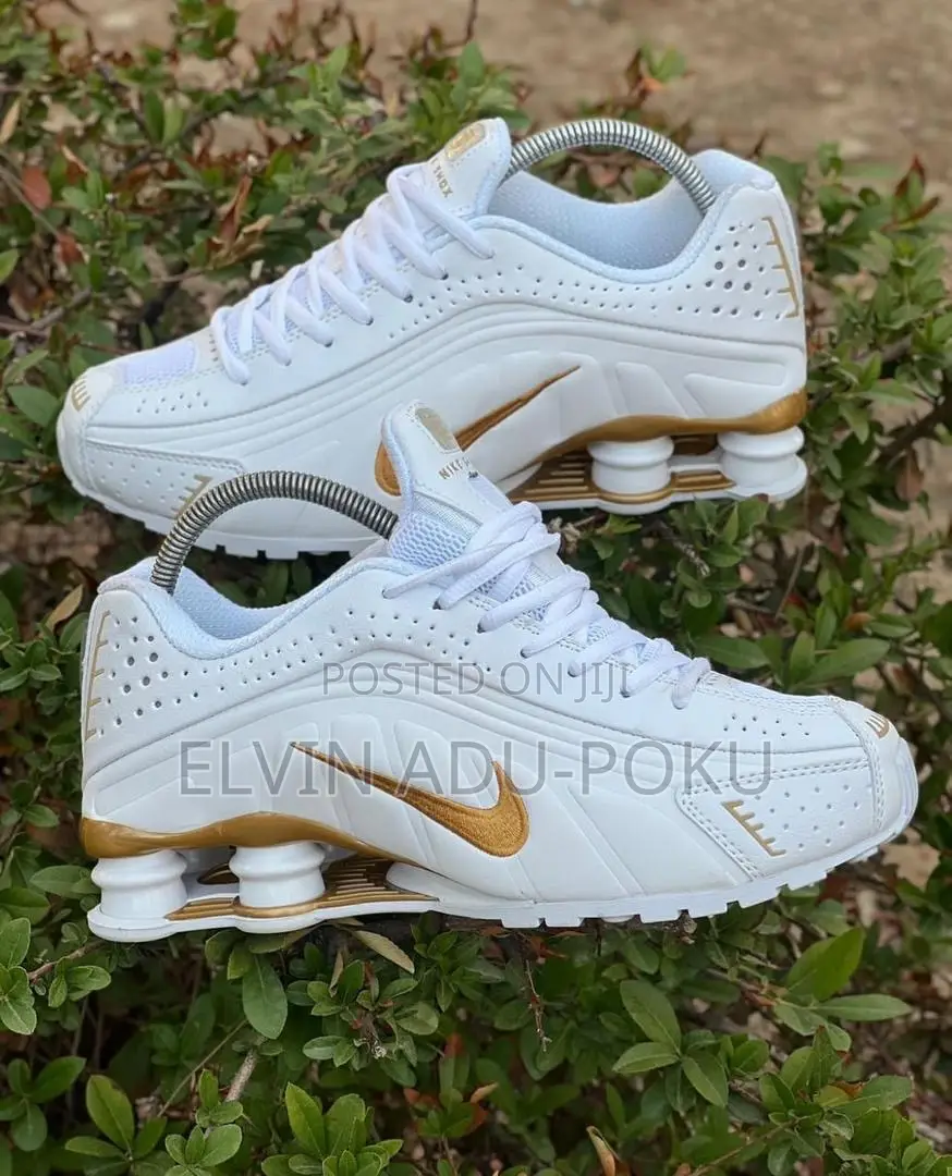 Nike Shox R4 Men's Sneakers In Different Colours , Swipe >>>>
