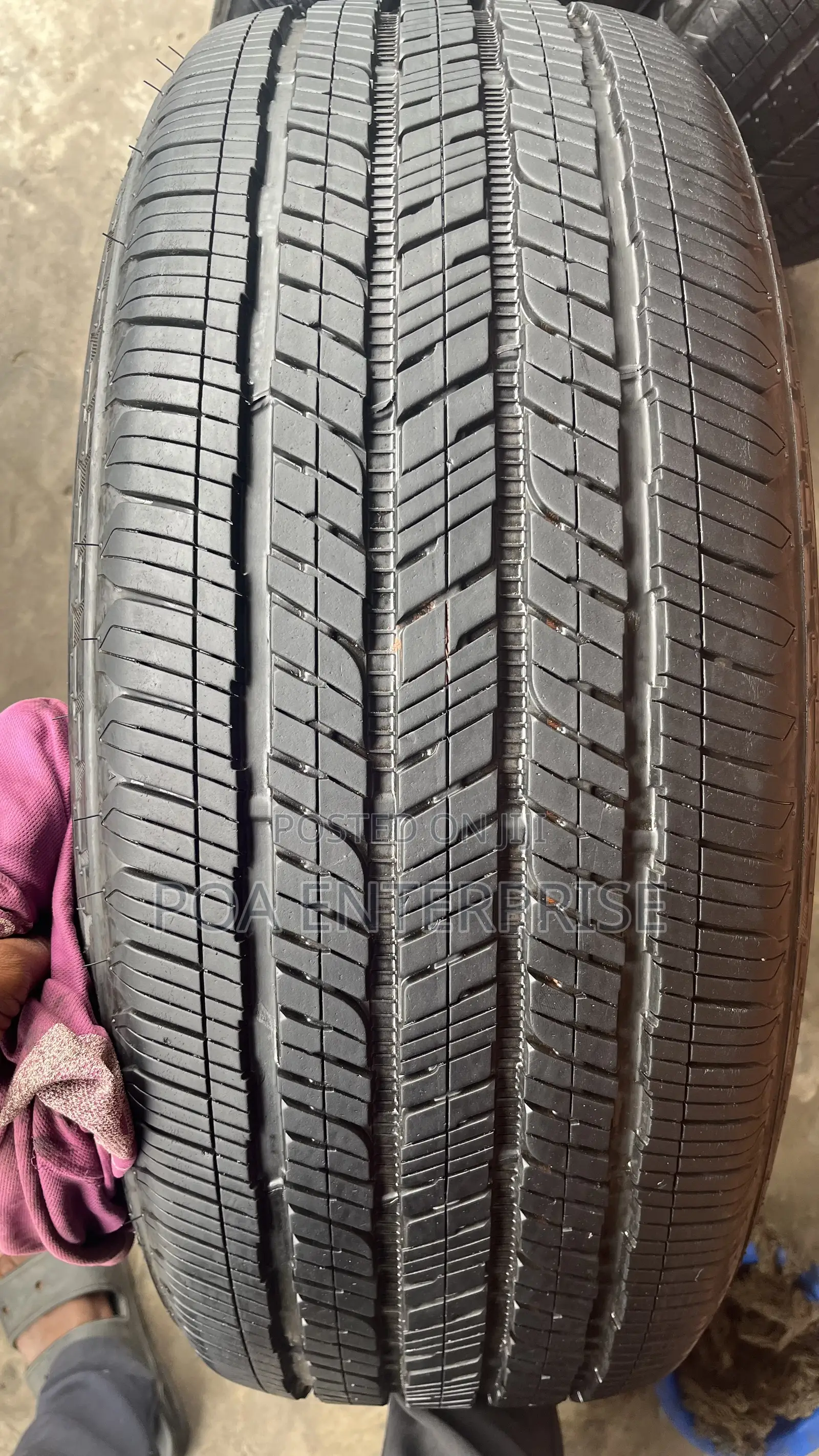 265/50r22 Bridgestone Very Neat Tire