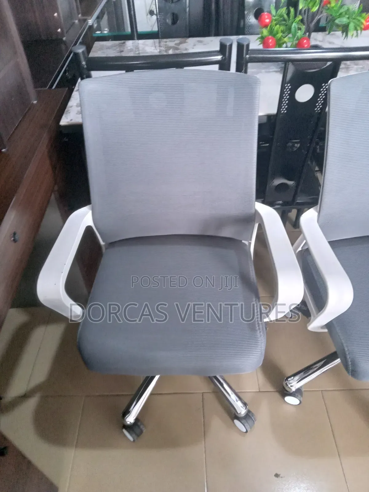 Must Onus Office Chair