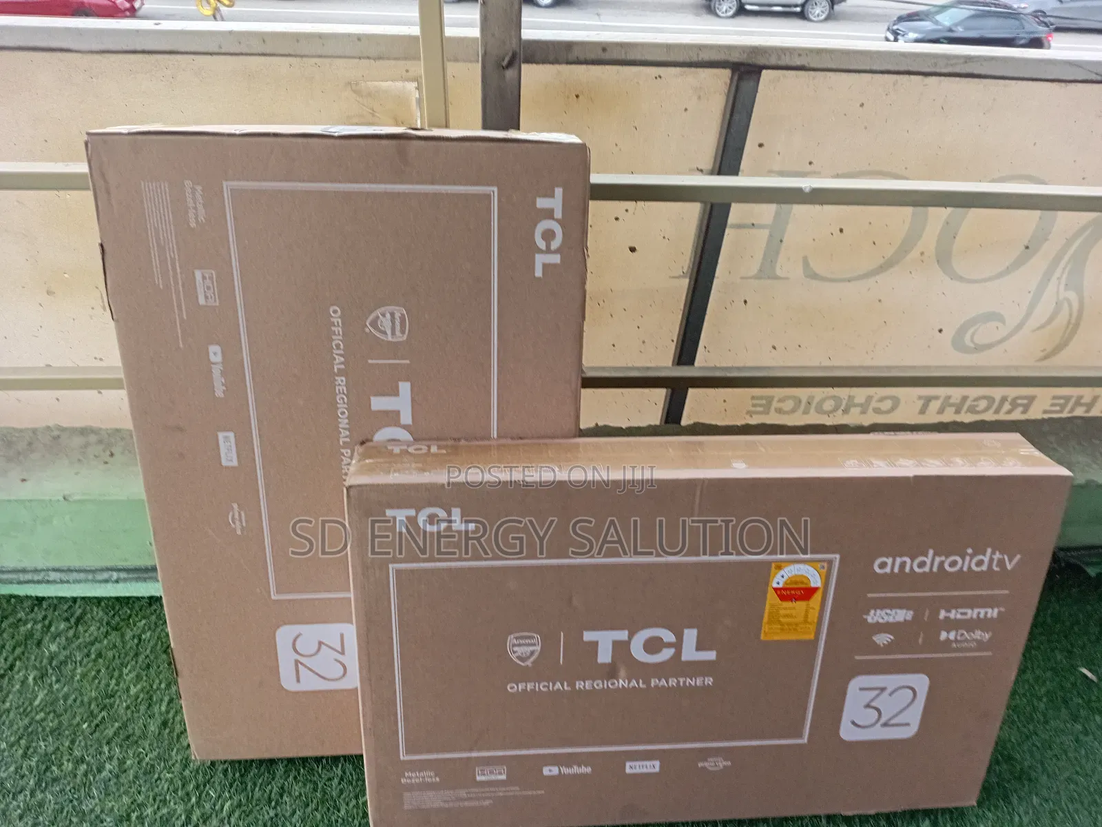 Pleasing TCL Smart 32inches Tv Congenial