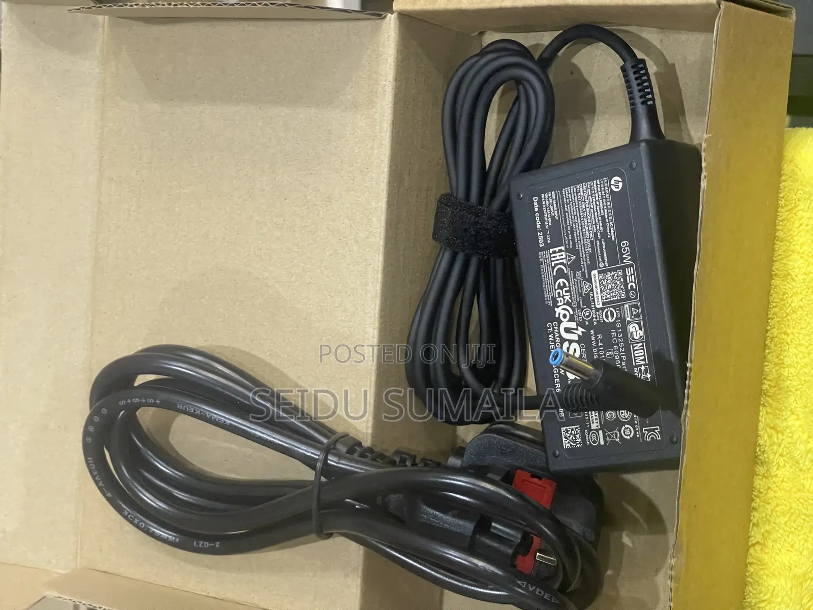 Hp Blue Pin Charger ( 65w)