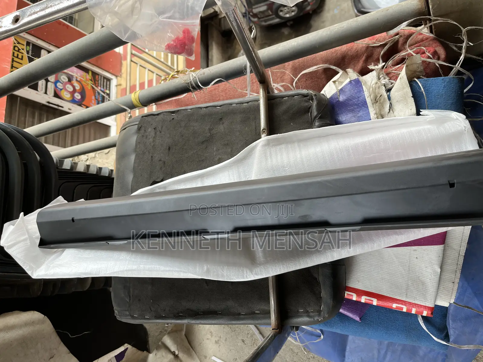 Cx9 Door Moulding Back Left