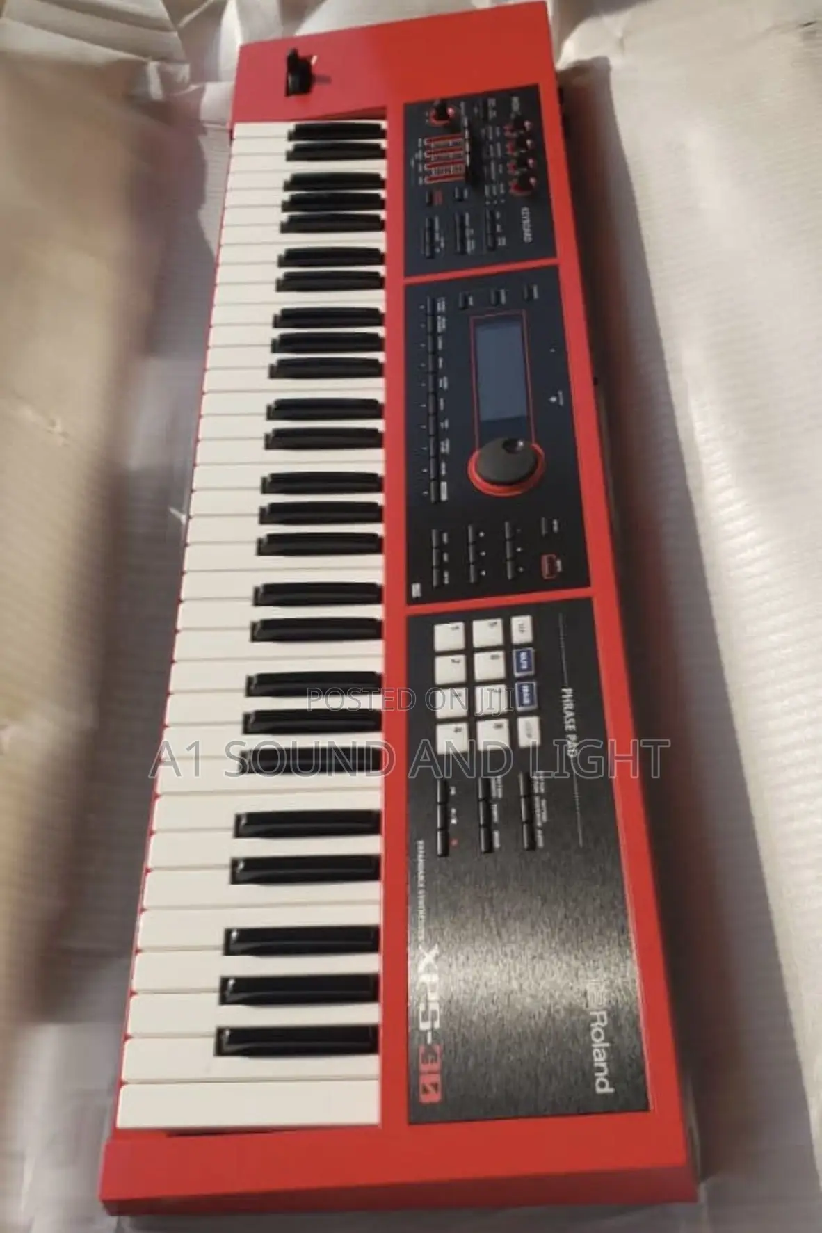 Roland XPS 30 Red Expandable Synthesizer