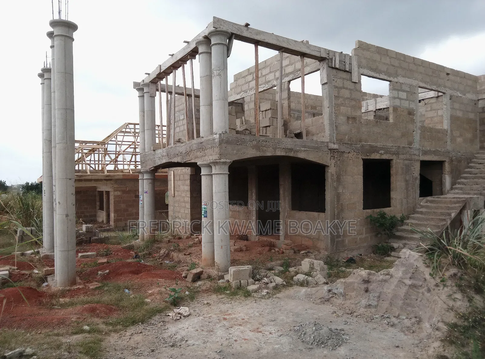 6bdrm House in 6 Bedrooms House For, Kumasi Metropolitan for sale