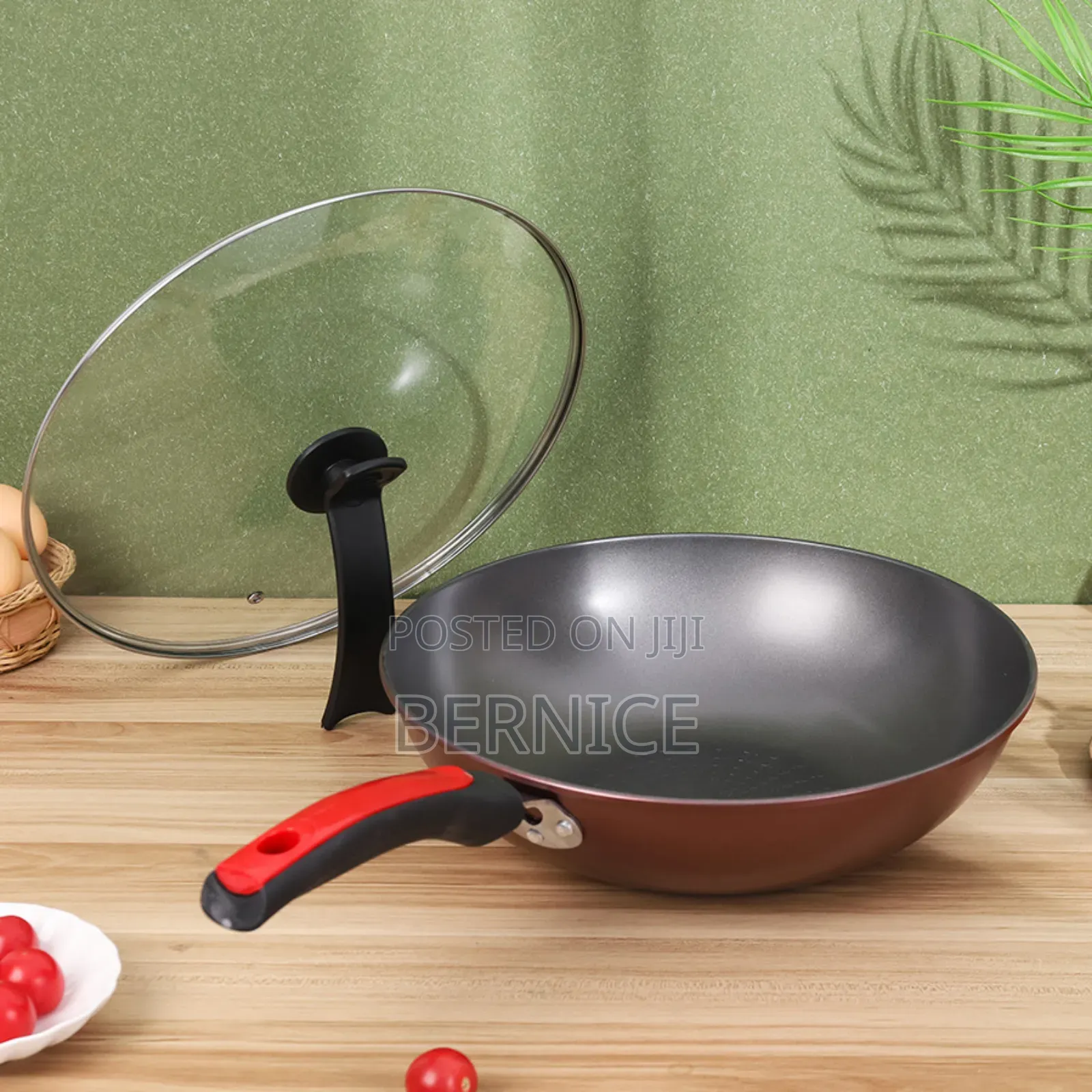 **Premium Non-Stick Frying Pan With Glass Lid**
